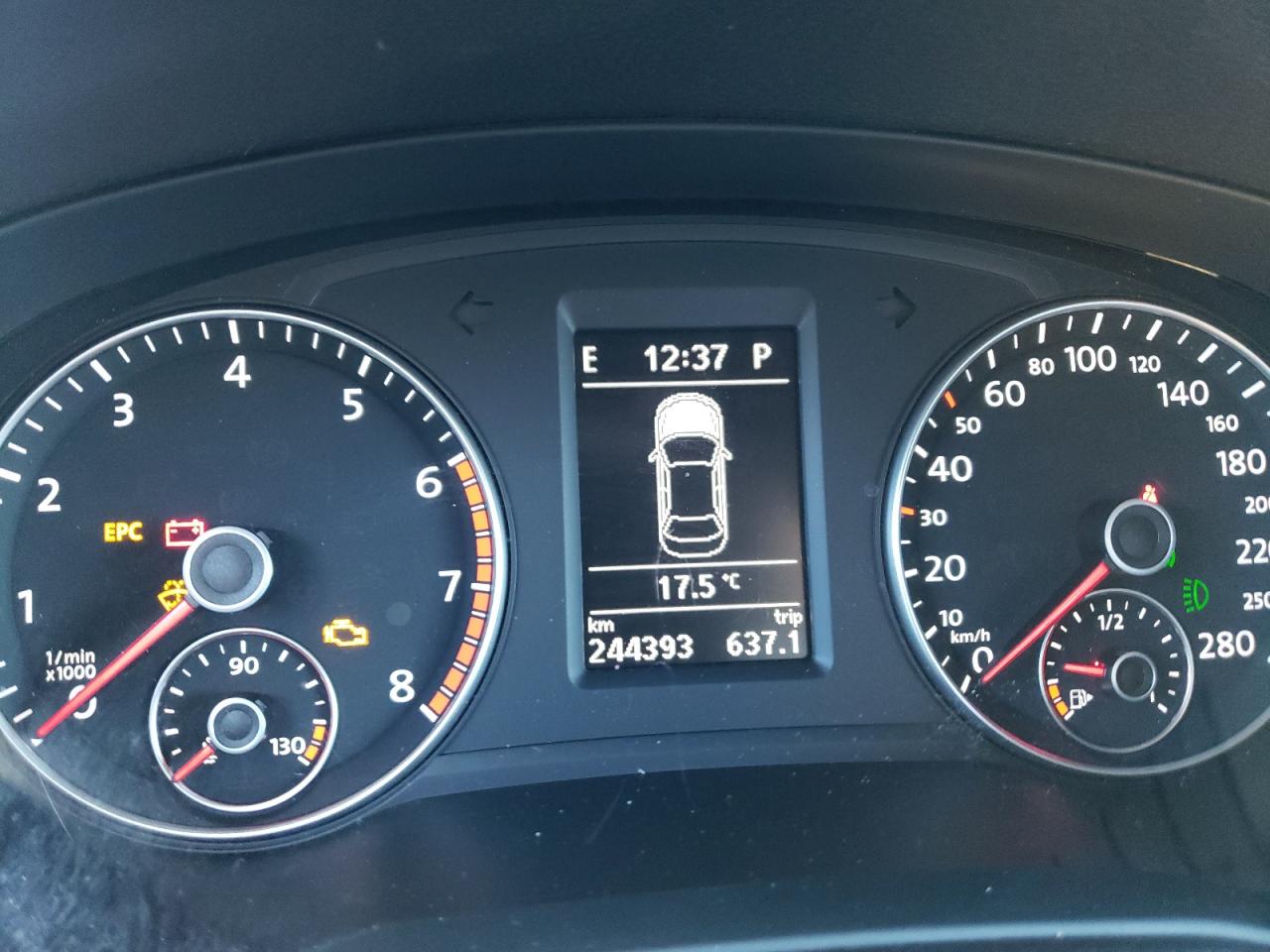 1VWBH7A33DC113896 2013 Volkswagen Passat Se