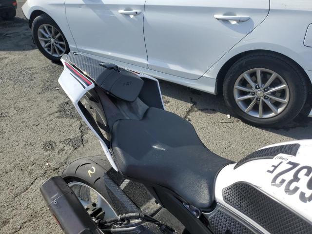 2019 YAMAHA YZFR6 C JYARJ28Y8KA002243
