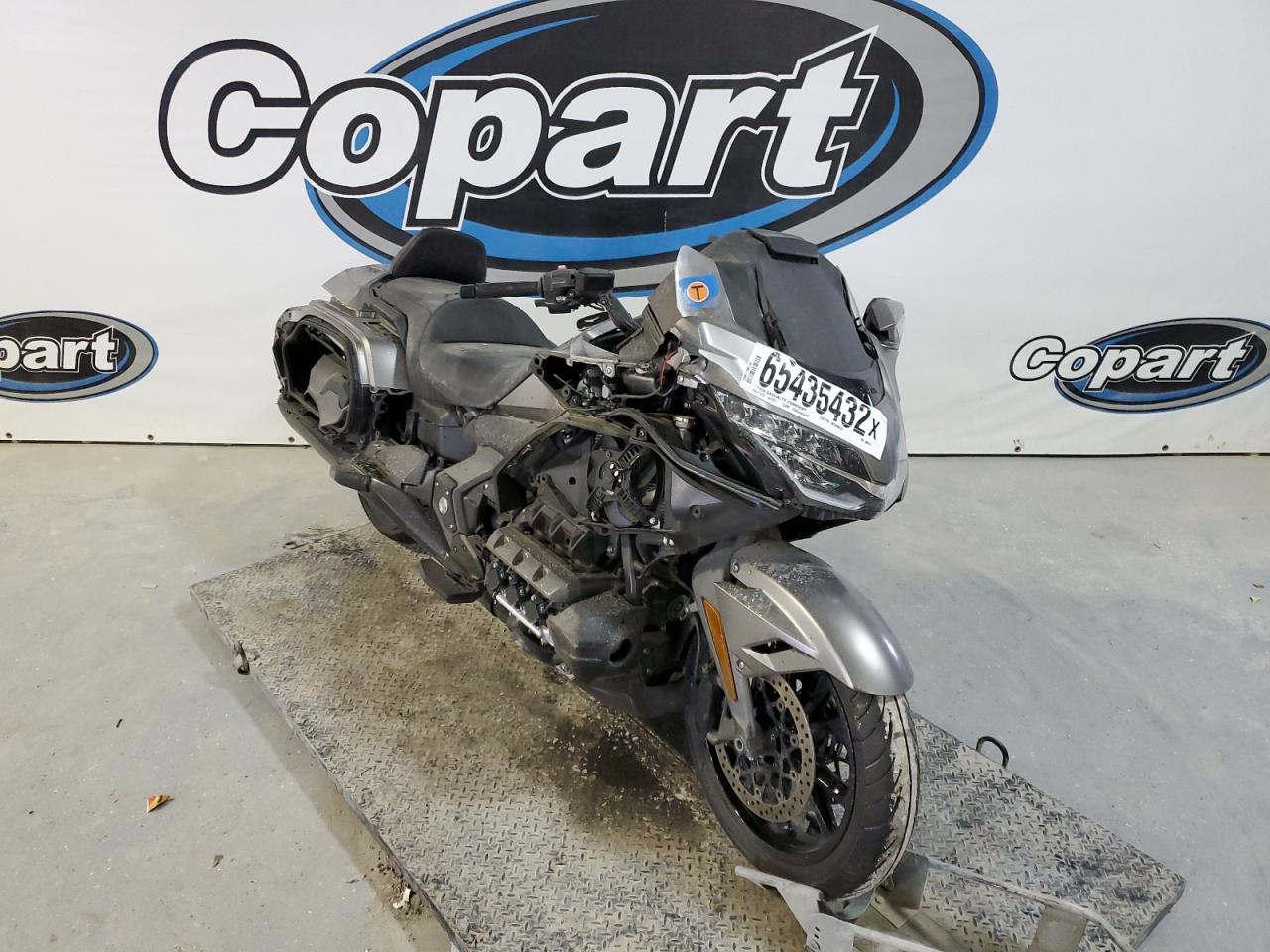 JH2SC7910JK000419 HONDA GL1800 B 2018