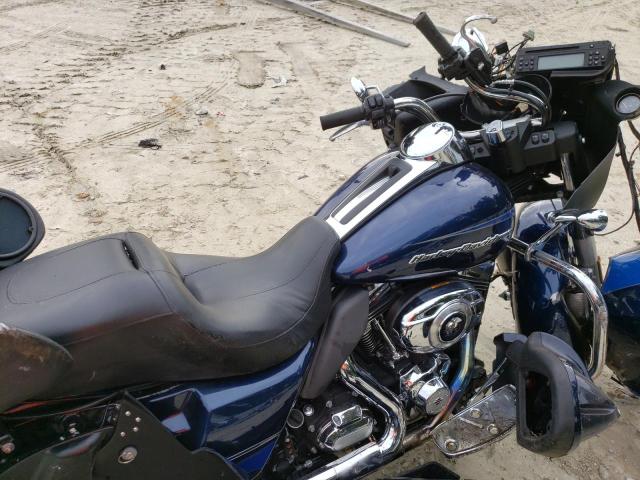 2012 HARLEY-DAVIDSON FLTRU ROAD - 1HD1KGM10CB652120