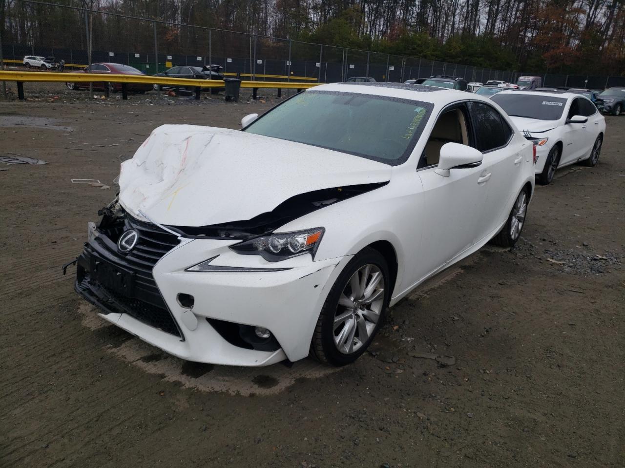 2015 Lexus IS - Image 2