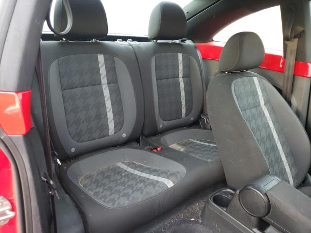 2017 VOLKSWAGEN BEETLE SE 3VWJ17AT4HM623582