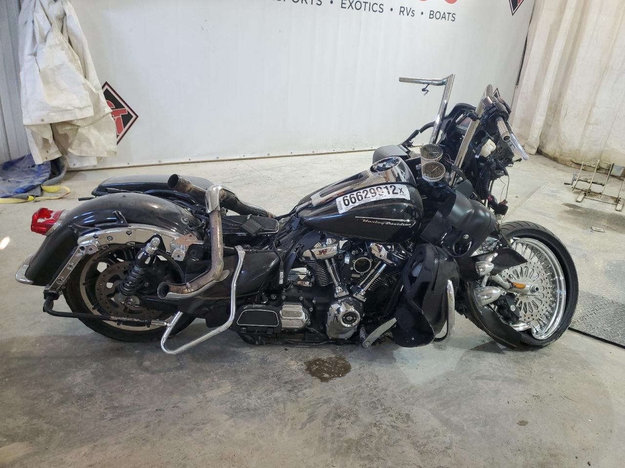 1HD1KGD13HB683286 HARLEY-DAVIDSON FLTRU 2017
