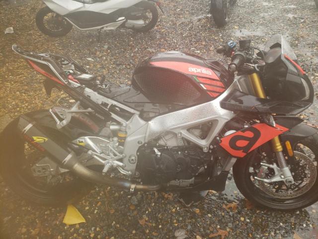 2018 APRILIA MOTORCYCLE ZD4KGU009JS000648