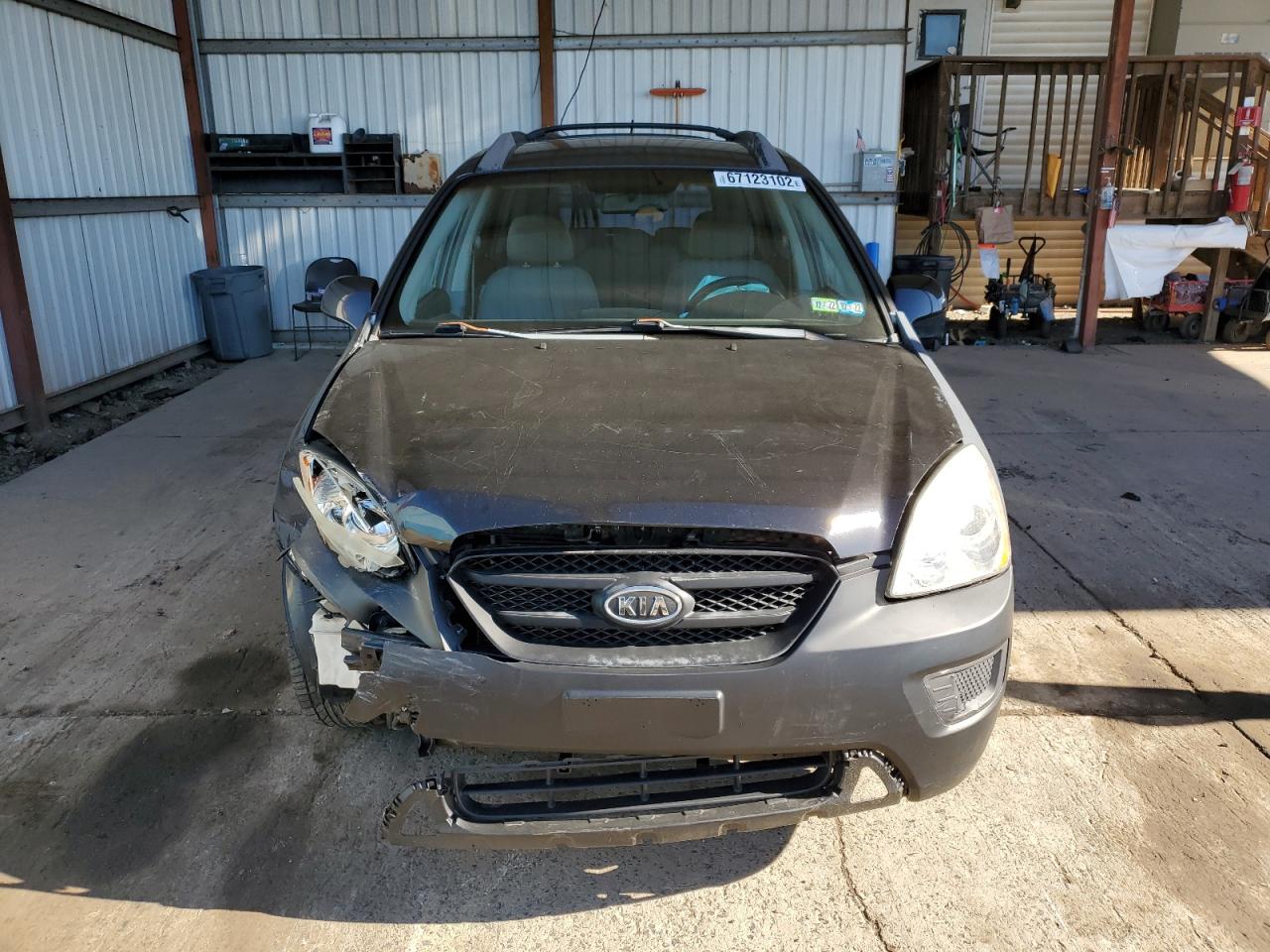 KNAFG525377090612 2007 Kia Rondo Base