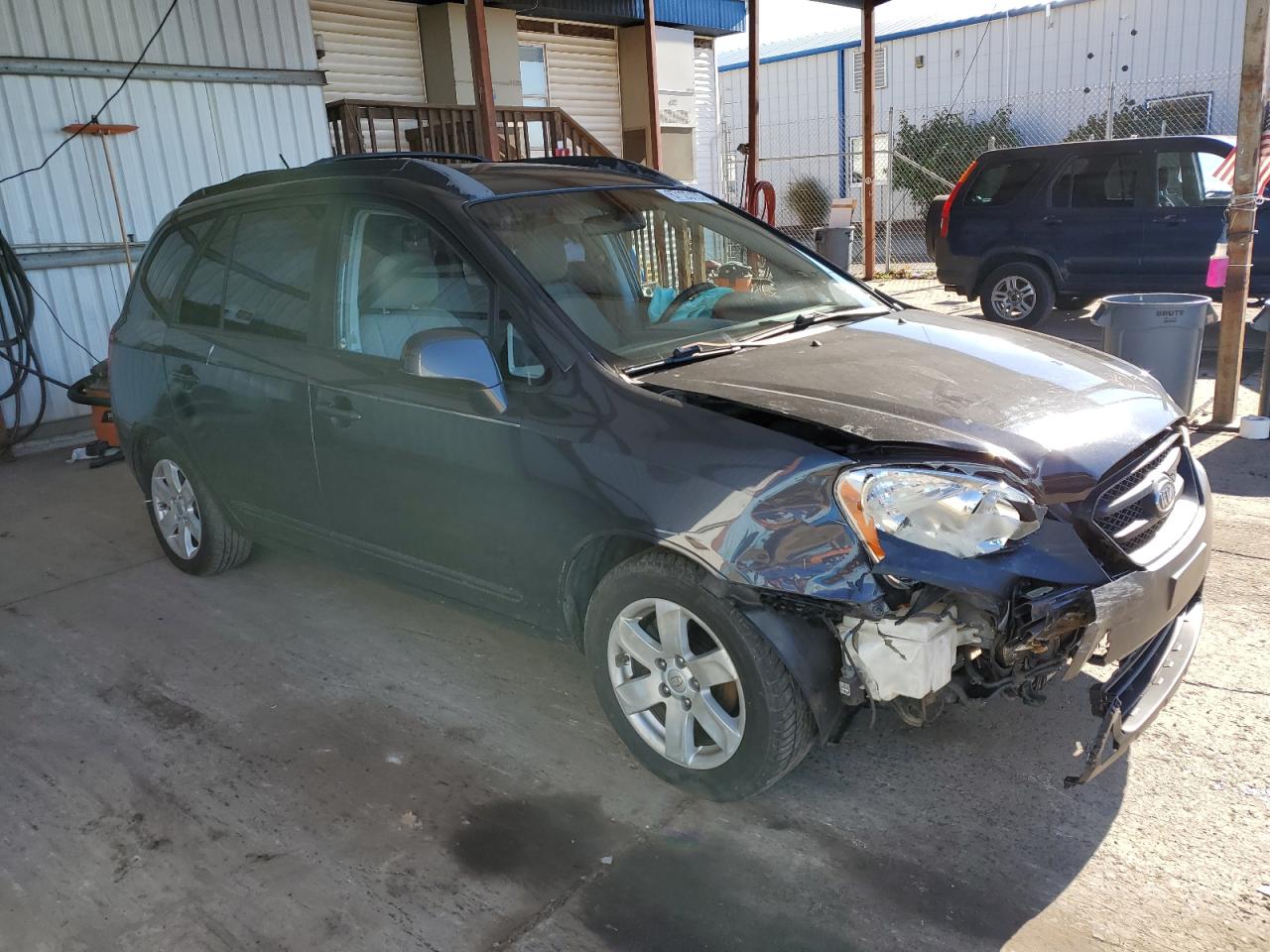 KNAFG525377090612 2007 Kia Rondo Base