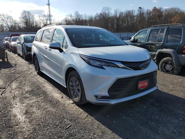 Salvage cars for sale from Copart York Haven, PA: 2022 Toyota Sienna XLE