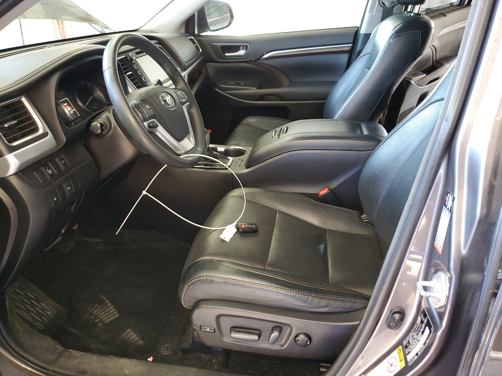 5TDDKRFH7GS297563 2016 Toyota Highlander Limited