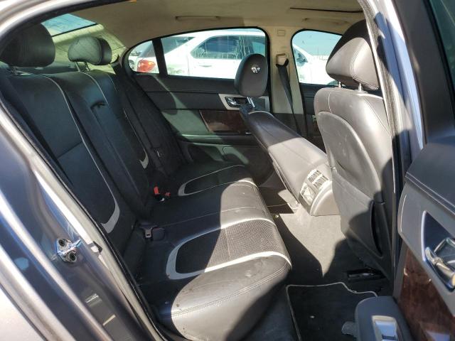 SAJWA0HB5CLS23300 Jaguar Xf Portfolio