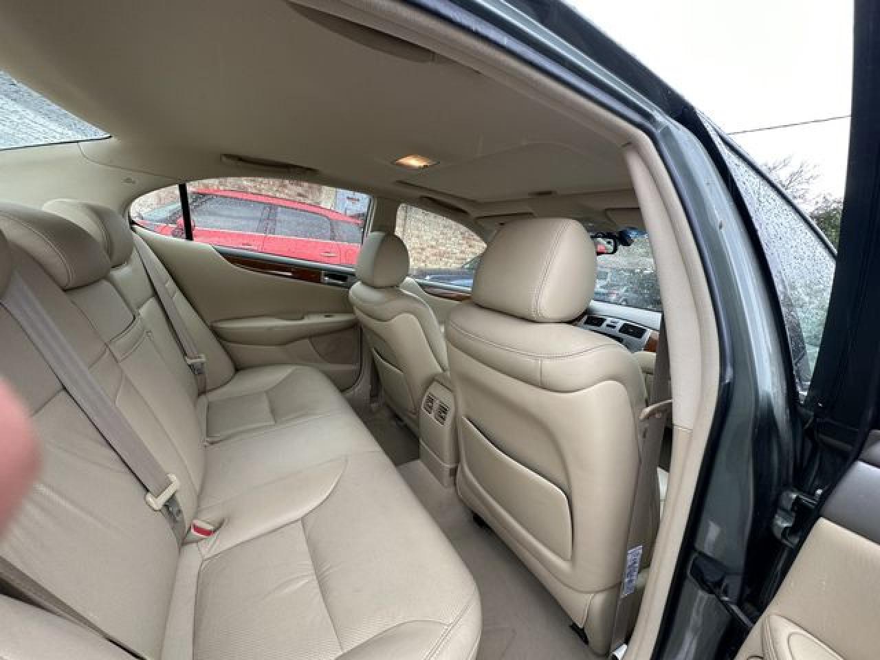 2005 Lexus Es 330 VIN: JTHBA30G755058653 Lot: 67864092