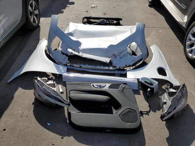 2022 VOLVO XC60 T8 RE YV4BR0DZ9N1992340