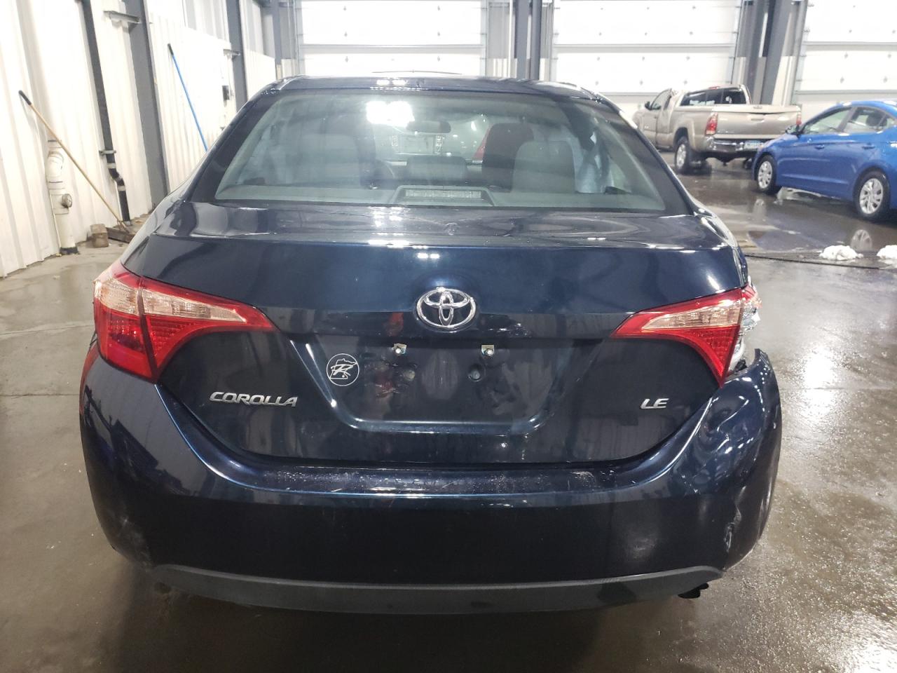 2T1BURHE4JC009826 2018 Toyota Corolla L