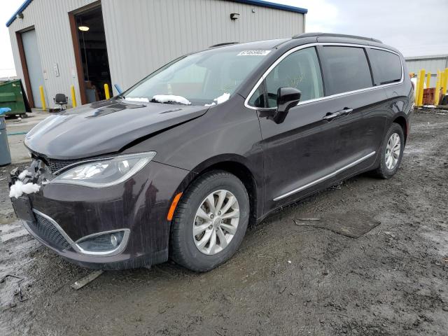 Salvage cars for sale from Copart Airway Heights, WA: 2017 Chrysler Pacifica T