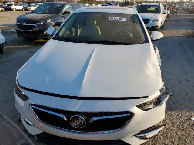 2019 BUICK REGAL ESSE W04GP6SX2K1040627