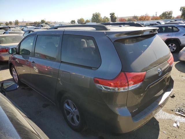 5TDKK3DC0ES471014 Toyota SIENNA LE