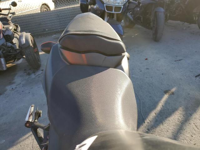 2015 SUZUKI GSX-S750 JS1GR7NA5F2102528