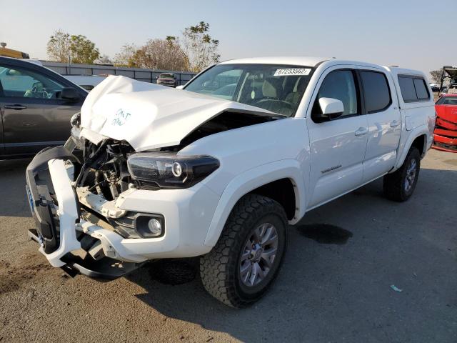 Salvage cars for sale from Copart Bakersfield, CA: 2016 Toyota Tacoma DOU
