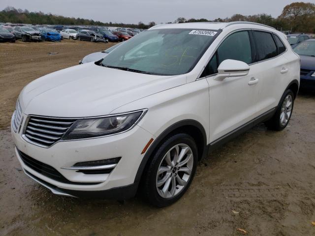 Salvage cars for sale from Copart Seaford, DE: 2015 Lincoln MKC