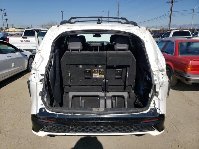 2021 TOYOTA SIENNA XSE 5TDXRKEC8MS013830