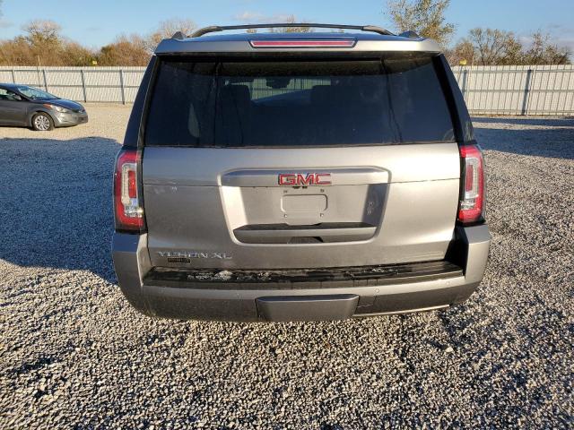 2018 GMC YUKON XL 1GKS2GKC1JR298076