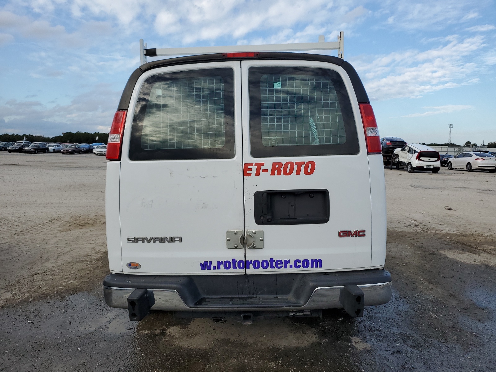1GTW7AFG9J1909592 2018 GMC Savana G2500