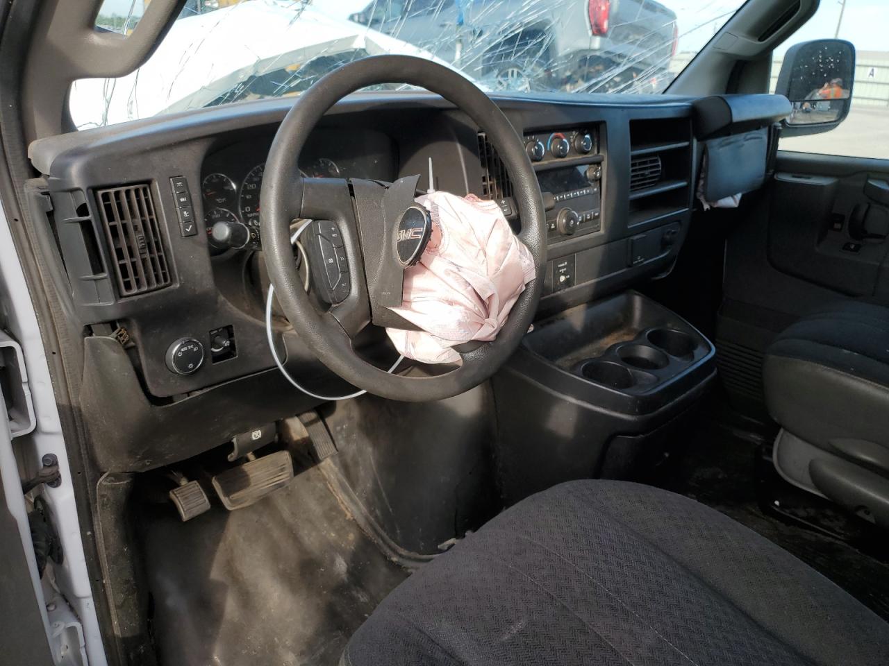 2018 GMC Savana G2500 VIN: 1GTW7AFG9J1909592 Lot: 67278942