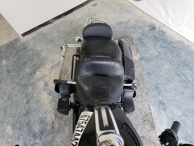 2010 HARLEY-DAVIDSON FLHTCU 1HD1FC419AB633916
