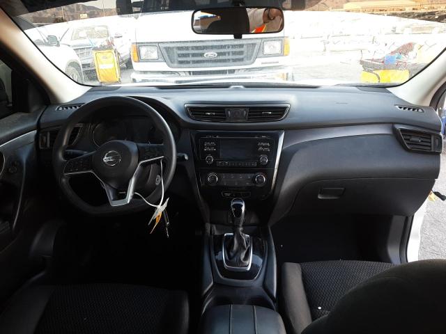 JN1BJ1CP8JW106699 Nissan Rogue Sport S
