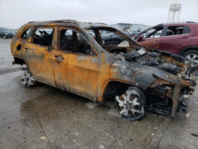 1C4PJMCS1HW562918 Jeep Cherokee Latitude