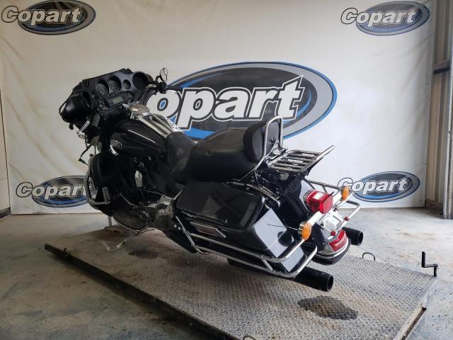 2010 HARLEY-DAVIDSON FLHTCU 1HD1FC419AB633916