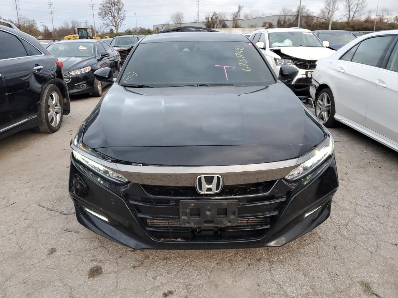 1HGCV2F34JA035763 HONDA ACCORD 2018
