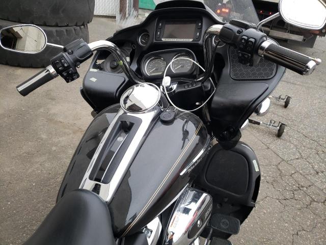 2017 HARLEY-DAVIDSON FLTRU 1HD1KGD16HB643168