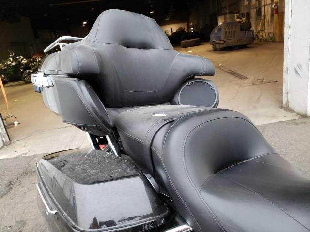 2017 HARLEY-DAVIDSON FLTRU 1HD1KGD16HB643168