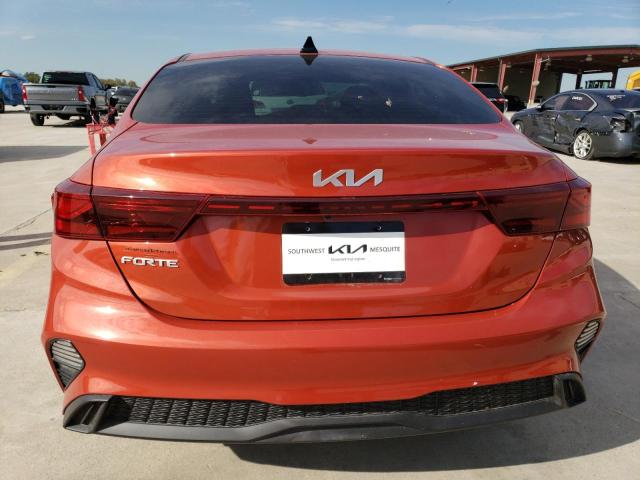 3KPF24AD8NE449843 Kia Forte FE 6