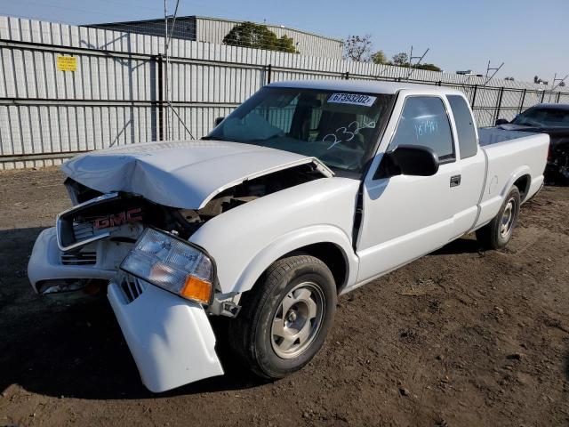 Salvage cars for sale from Copart Bakersfield, CA: 2003 GMC Sonoma
