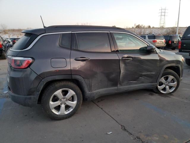 3C4NJCBB4JT204677 Jeep Compass Latitude