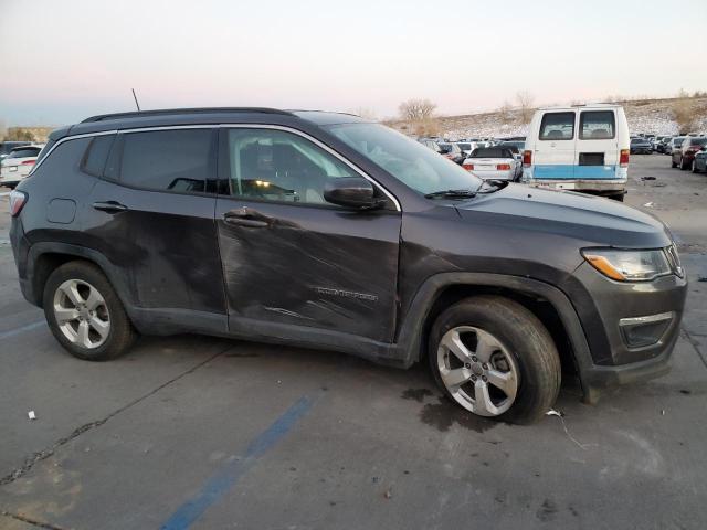 3C4NJCBB4JT204677 Jeep Compass Latitude