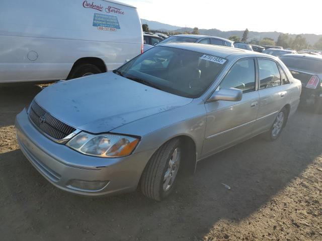 Salvage cars for sale from Copart San Martin, CA: 2001 Toyota Avalon XL