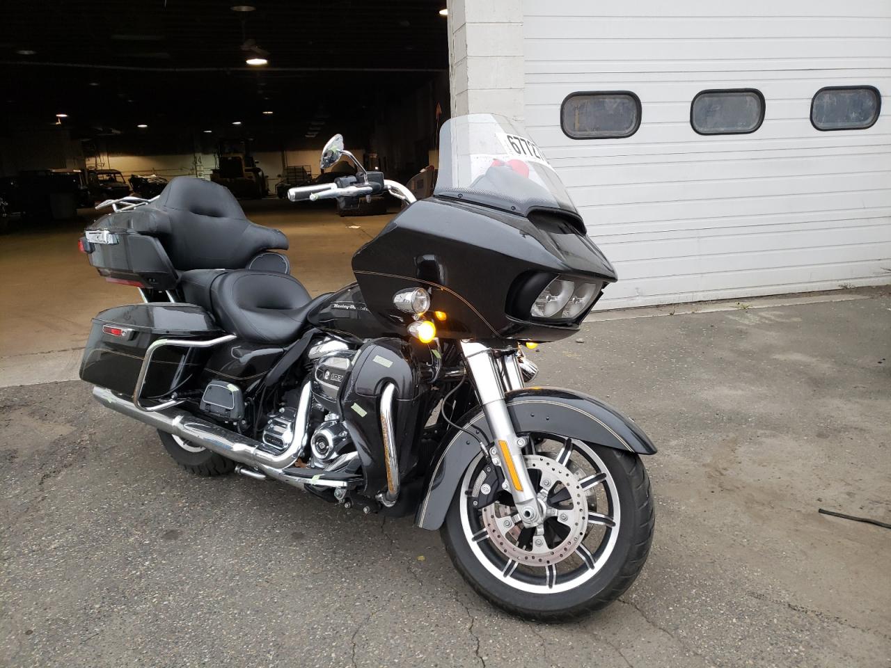 1HD1KGD16HB643168 HARLEY-DAVIDSON FLTRU 2017