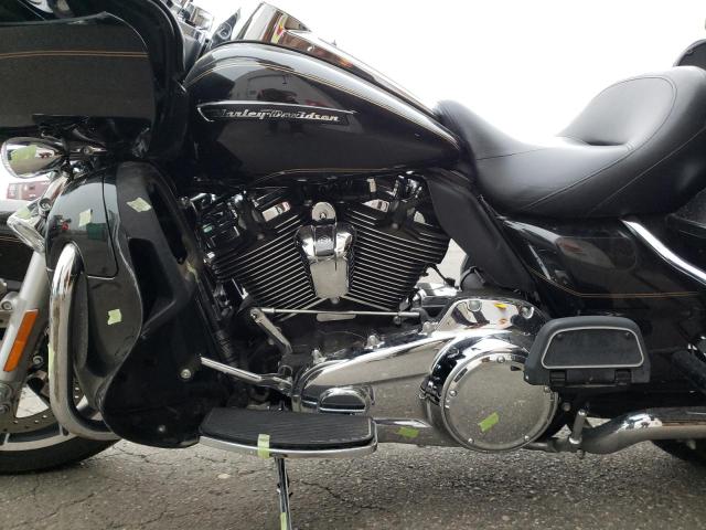 2017 HARLEY-DAVIDSON FLTRU 1HD1KGD16HB643168