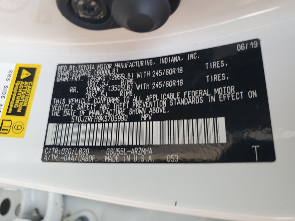 5TDJZRFH9KS705990 2019 Toyota Highlander Se