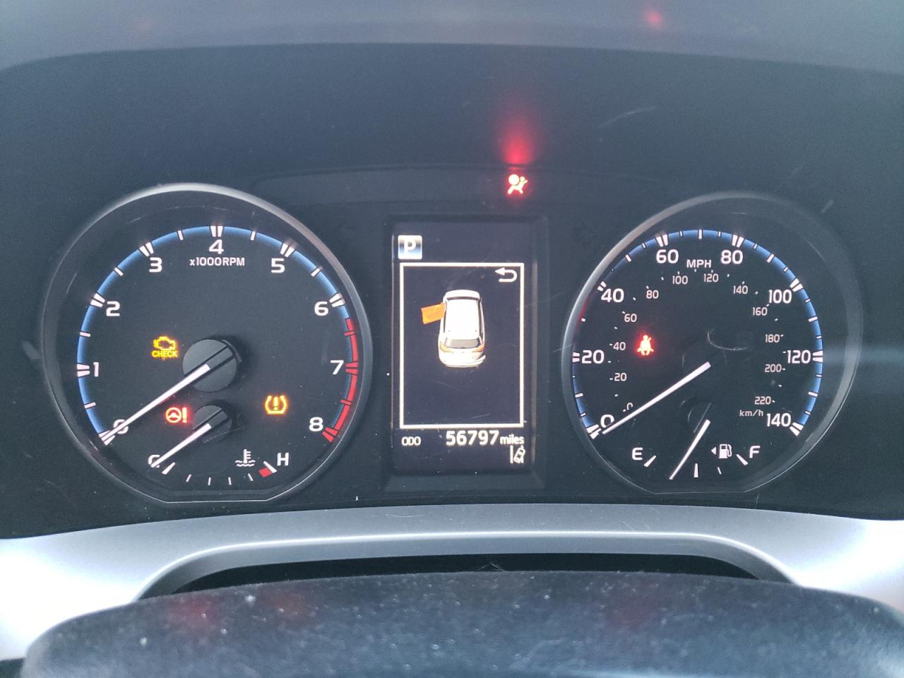 JTMZFREV4JJ179718 TOYOTA RAV4 2018