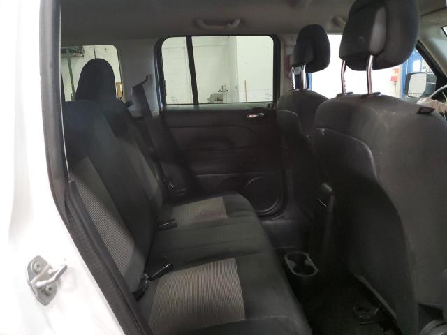1C4NJPBA8GD790863 Jeep Patriot Sport