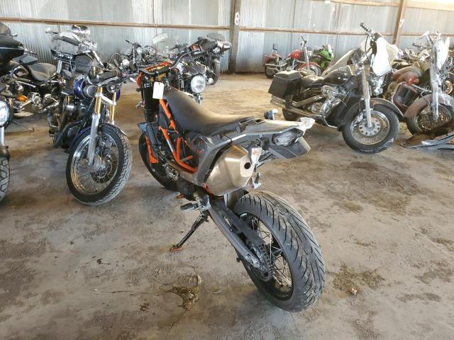 2021 KTM 690 SMC R VBKLSV40XMM711720