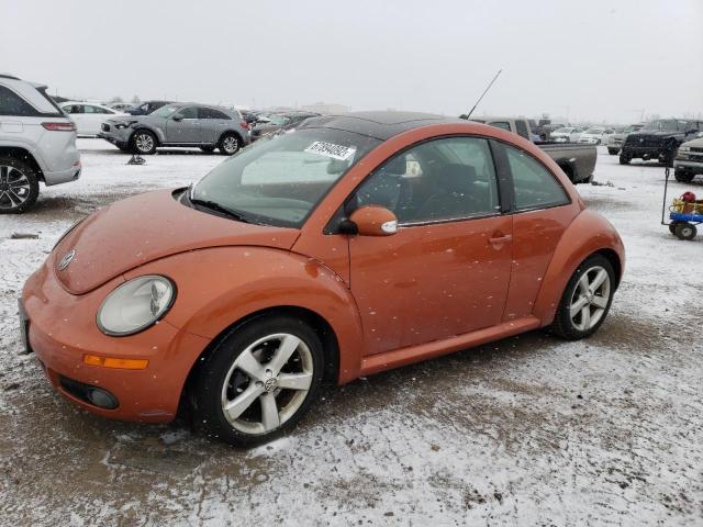 2010 Volkswagen New Beetle 