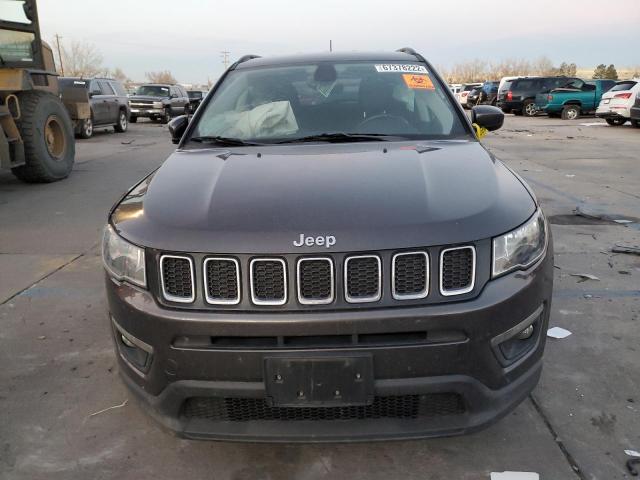 3C4NJCBB4JT204677 Jeep Compass Latitude