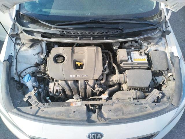 3KPFK4A7XJE175548 KIA FORTE LX