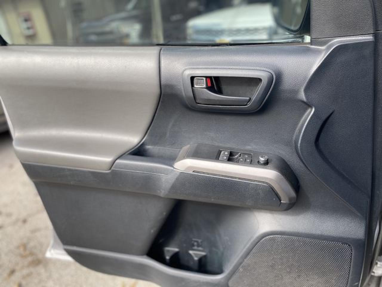 2016 Toyota Tacoma Access Cab VIN: 5TFRX5GN7GX055614 Lot: 68334952