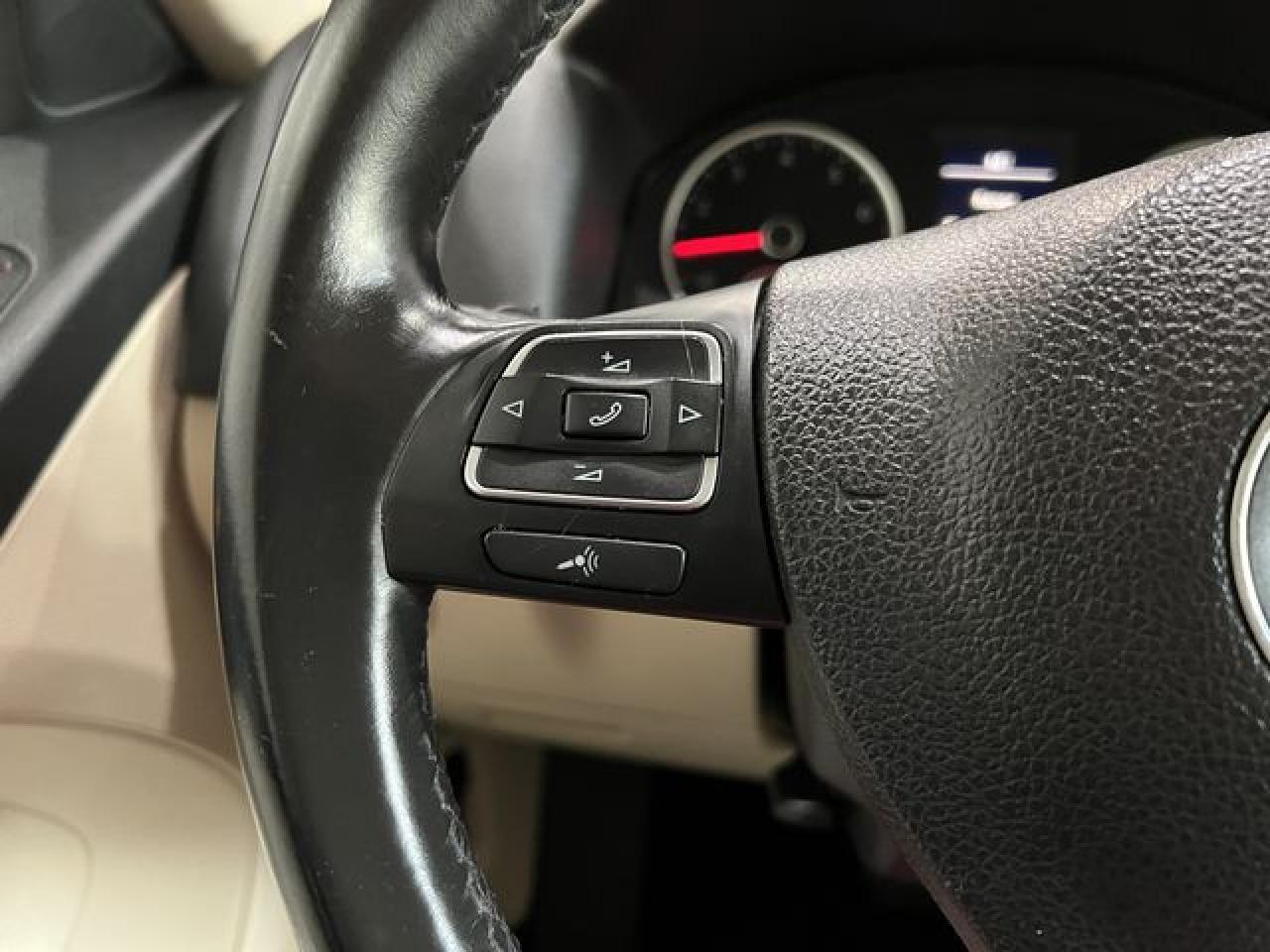 2013 Volkswagen Tiguan S VIN: WVGBV3AX9DW066634 Lot: 68268292