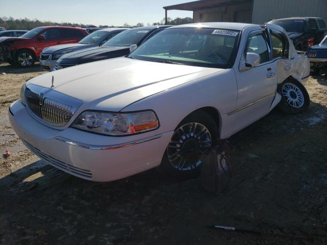 2010 Lincoln Town Car Signature Limited